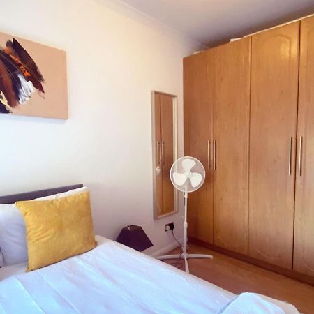 Uk Chaps Retreat: 2 Bedroom - 2Bathroom Apartment London Kültér fotó